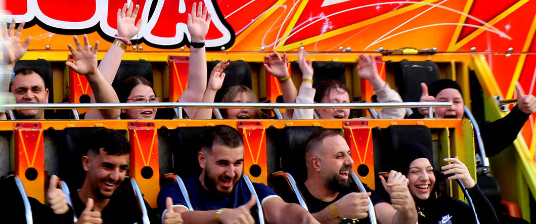 People on a ride at Festival of Fisher's Ghost