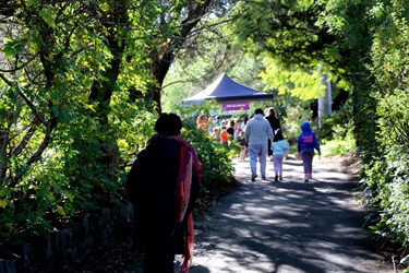 Enjoy the picturesque entry walkway to Glenalvon House